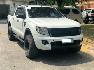 Selling White Ford Ranger 2013 in Quezon City