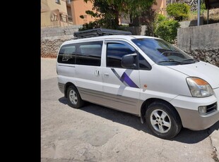 Selling White Hyundai Starex 2006 Van in Alicia