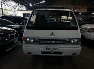 Selling White Mitsubishi L300 2015 Manual Diesel