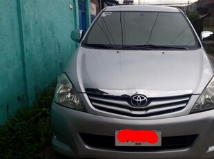 Used Toyota Innova 2011 for sale in Angeles