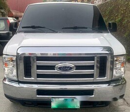 White Ford E-150 2011 at 60000 km for sale