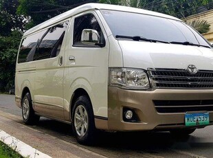 White Toyota Hiace 2014 for sale