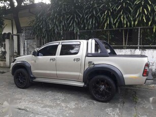 For sale 2012 TOYOTA Hilux G 4x2 MT diesel