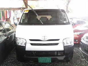 Well-kept Toyota Hiace 2017 COMMUTER M/T for sale