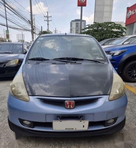Selling Blue Honda Fit 2000 in Parañaque