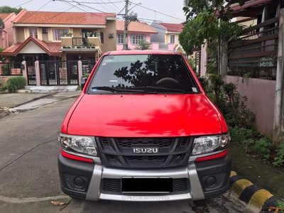 Red Isuzu Crosswind 2017 SUV / MPV at Manual for sale in Bacoor