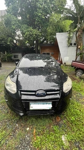 Sell White 2013 Ford Focus in Mandaluyong