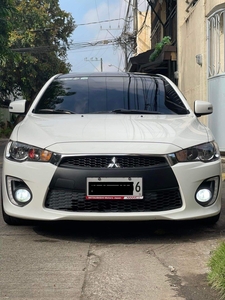 Selling White Mitsubishi Lancer 2016 in Manila