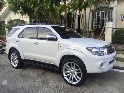 Toyota Fortuner 2005 2.7 G AT White For Sale