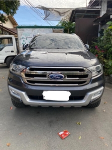 White Ford Everest 2018 for sale in