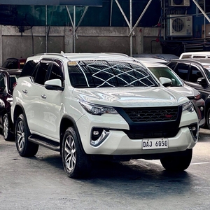 White Toyota Fortuner 2019 for sale in Parañaque