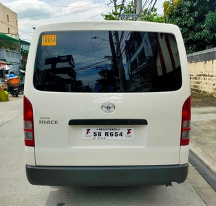 2022 Toyota Hiace Commuter 3.0 M/T in Quezon City, Metro Manila