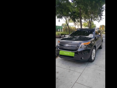 Selling Black Ford Explorer 2014 SUV/MPV in Manila