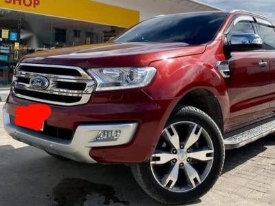 Selling Red Ford Everest 2016 in Quezon City