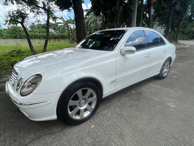 Sell White 2003 Mercedes-Benz 220 in Parañaque