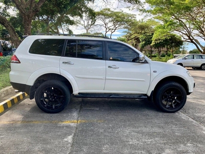 Sell White 2015 Mitsubishi Montero sport in Quezon City