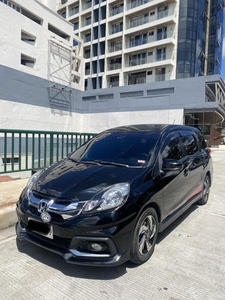 White Honda Mobilio 2015 for sale in Makati