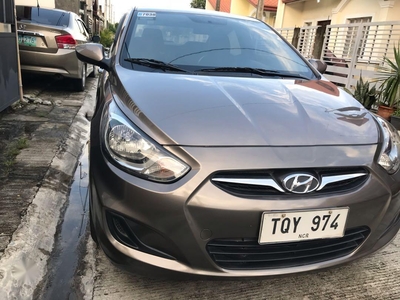 Selling Grey Hyundai Accent in Guiguinto