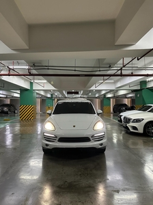 2013 Porsche Cayenne in Taguig, Metro Manila