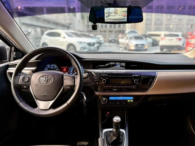 2015 Toyota Corolla Altis 1.6 G MT in Makati, Metro Manila