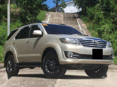 2015 Toyota Fortuner V TOP OF THE LINE 20%DP only