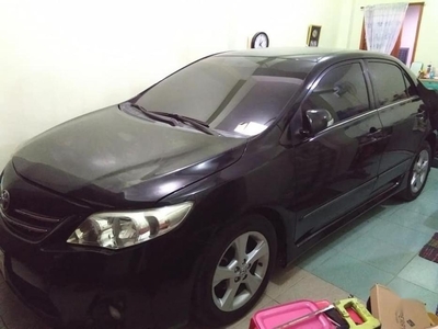 For sale Used 2011 Toyota Corolla Altis at 70000 km in Mandaue