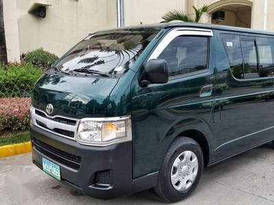 Toyota HI-ACE COMMUTER 2011 Green For Sale