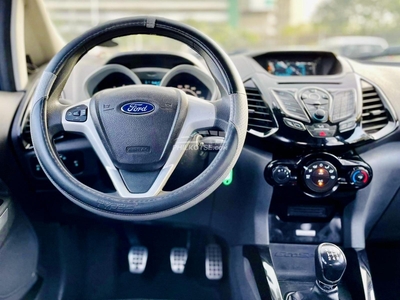 2017 Ford EcoSport 1.5 L Trend MT in Makati, Metro Manila