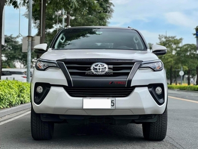 2018 Toyota Fortuner 2.4 G Diesel 4x2 MT in Makati, Metro Manila