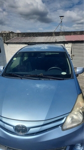 Sell White 2014 Toyota Avanza in Pasig