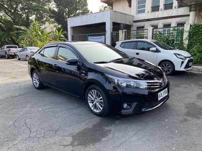 Sell White 2014 Toyota Corolla altis in Quezon City