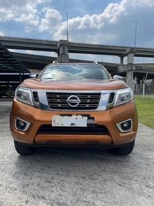 Selling Orange Nissan Navara 2020 in Makati