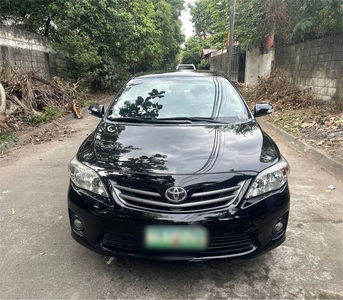 Selling White Toyota Corolla altis 2011 in Angeles