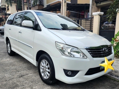 Selling White Toyota Innova 2012 in Quezon City
