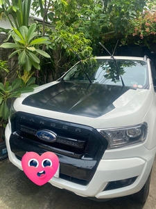 White Ford Ranger 2018 for sale in Manual