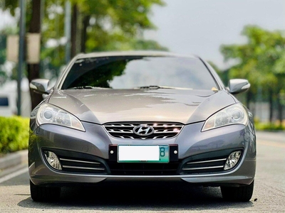 White Hyundai Genesis 2011 for sale in Makati
