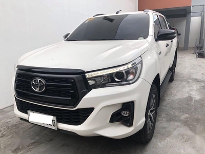 White Toyota Hilux 2019 for sale in Manila