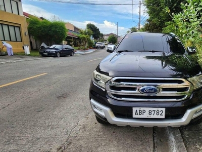 Selling White Ford Everest 2016 in Muntinlupa