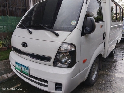 Selling White Kia K2700 2013 in Manila