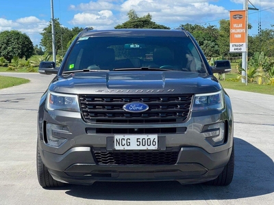 White Ford Explorer 2016 for sale in