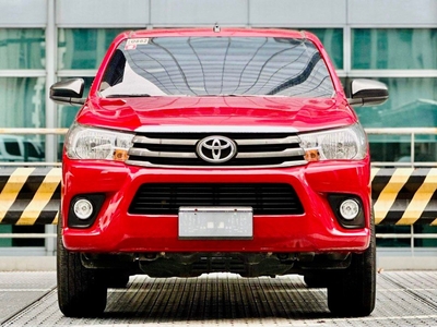 White Toyota Hilux 2019 for sale in Makati