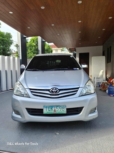 White Toyota Innova 2012 for sale in