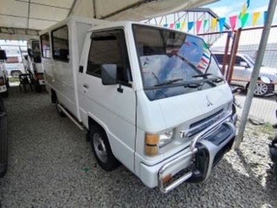2011 Mitsubishi L300 2.5 Exceed MT