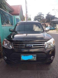 Black Ford Everest 2013 for sale in San Fernando