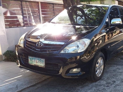Black Toyota Innova 2009 for sale in Quezon City