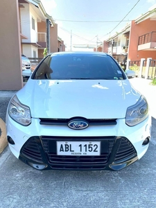 Pearl White Ford Focus 2014 for sale in Bacoor