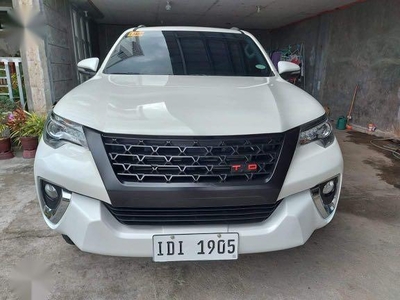 Pearl White Toyota Fortuner 2016 for sale in Cauayan