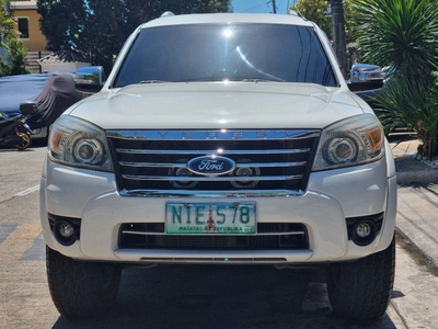 Purple Ford Everest 2010 for sale in Automatic