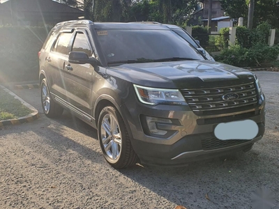 Sell Grey 2016 Ford Explorer in Quezon City