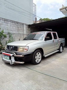 Sell Silver 2005 Nissan Frontier in Quezon City